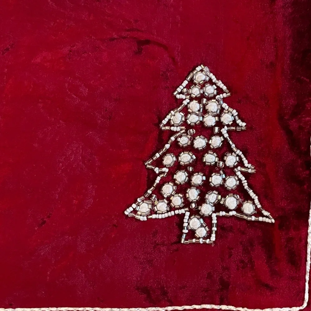Christian Siriano Christmas Red Velvet Velour Beaded Tree Placemat Set of 4 New